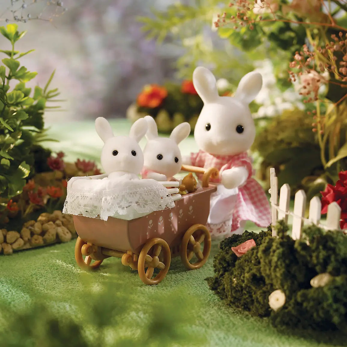 Calico Critters Connor N Kerri's Carriage Ride, Doll Playset