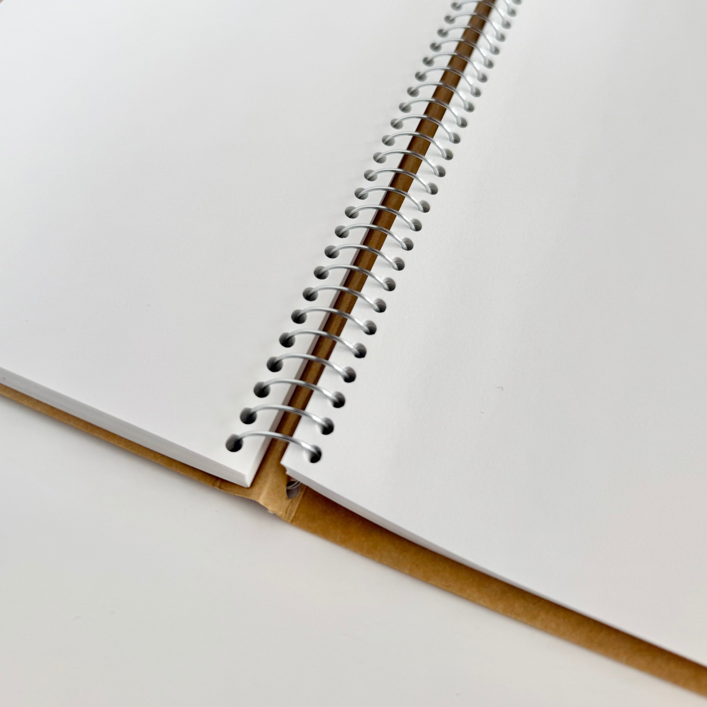 TRAVELER'S NOTEBOOK | A5 SLIM BLANK MD PAPER WHITE