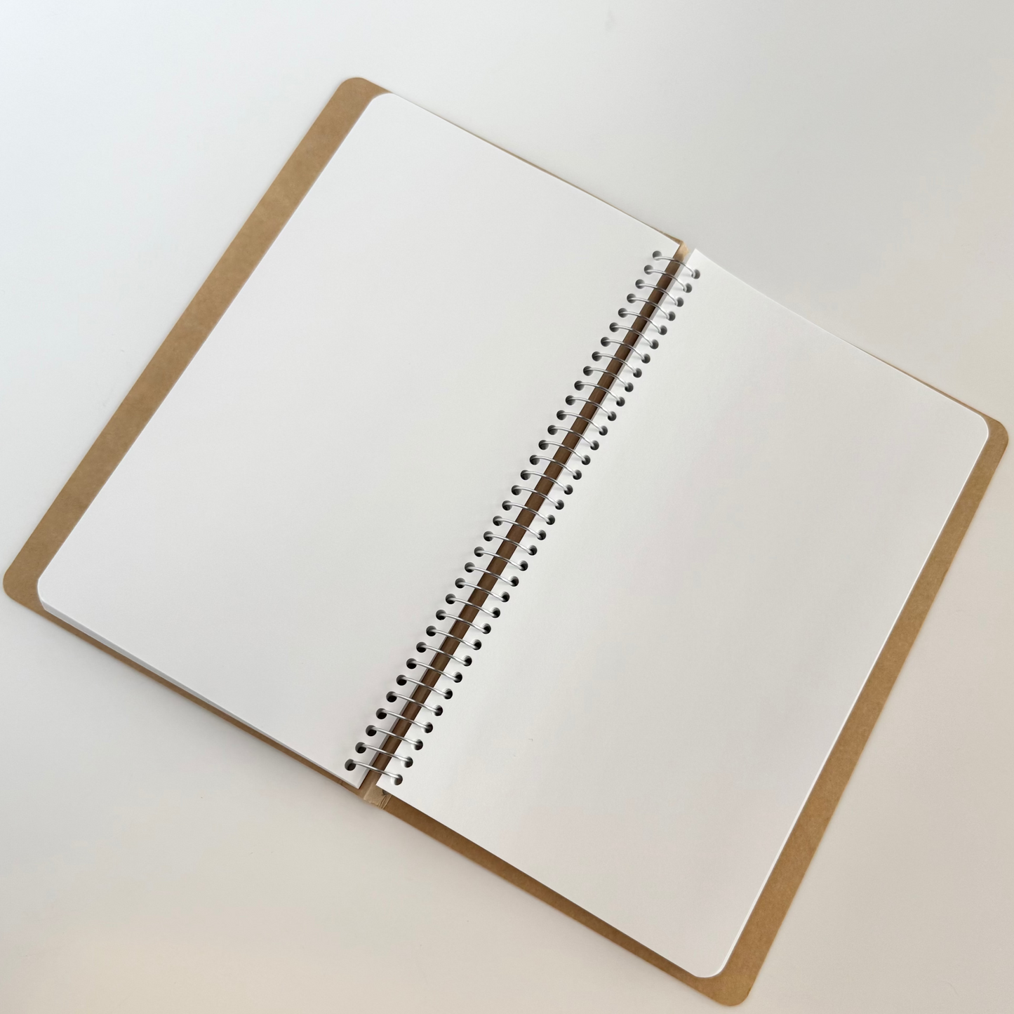TRAVELER'S NOTEBOOK | A5 SLIM BLANK MD PAPER WHITE