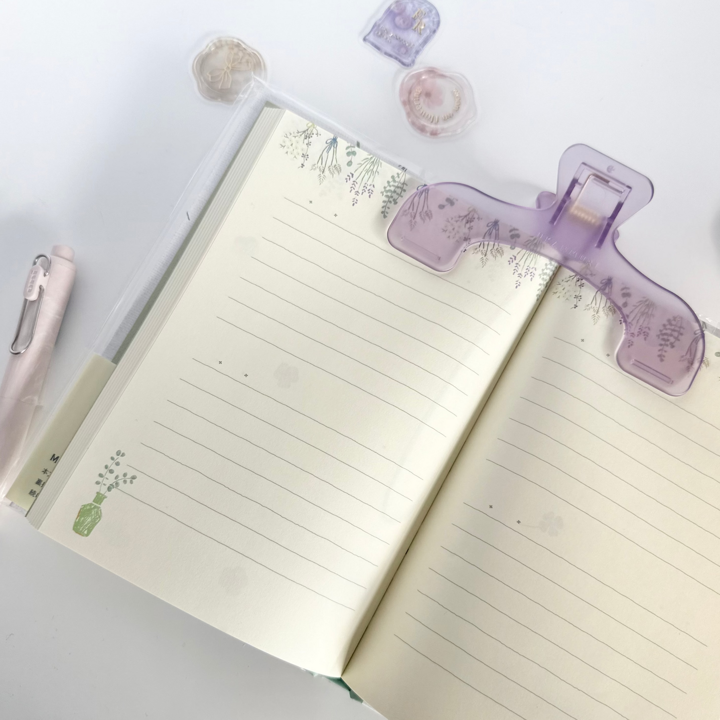 Ukanmuri Book Clip