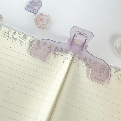 Ukanmuri Book Clip