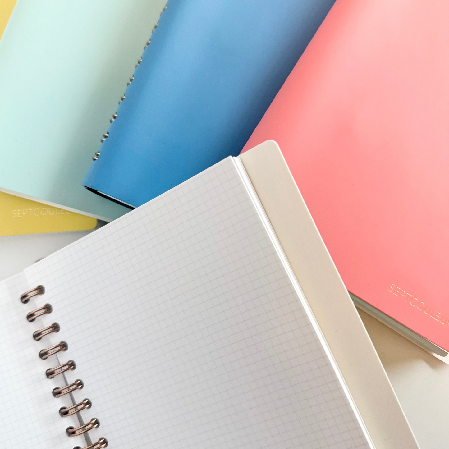 Septocouleur A6 notebook, 100 sheets, 3mm square